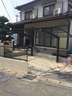 外壁が、出来たらカーポートの設置